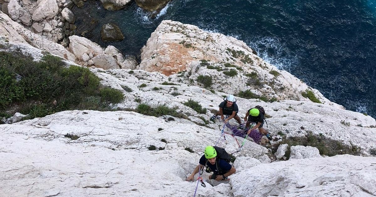 Séance d escalade en grande voie à la demi journée avec un guide des