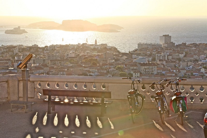 Visite guidée en vélo électrique des quartiers insolites de Marseille