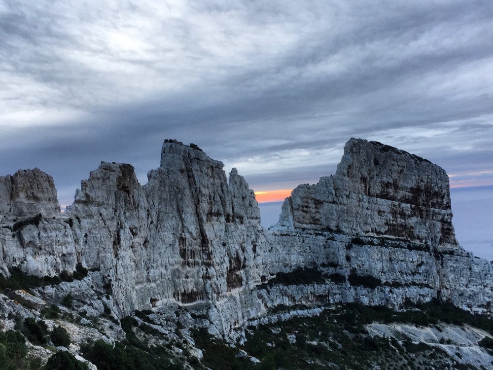 La plus belle randonnée avec vue imprenable sur les îles de Marseille et du parc National des calanques