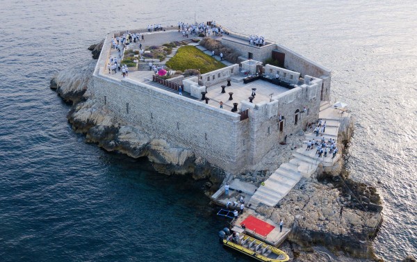 Organisation d'évenement insolite sur île de Marseille