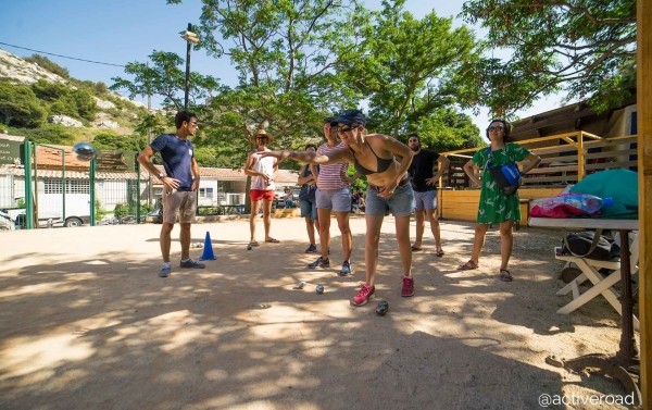 team building city south of france petanque