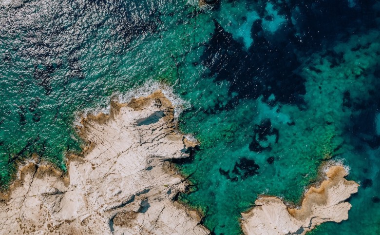 baignade dans les calanques avec un bateau privatisé et visite frioul