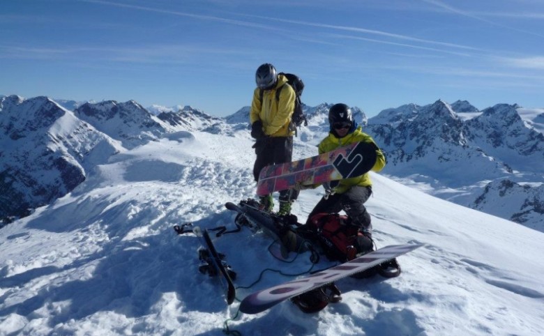 freeride et hors piste ski et snowboard avec un guide