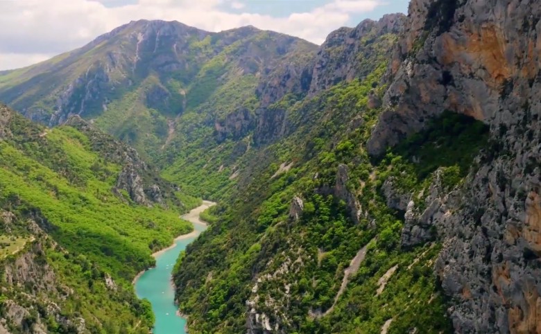 outdoor adventure trip verdon gorges