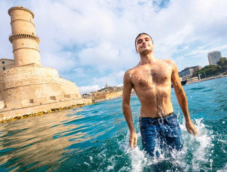 Un jeune Marseillais bas le record du monde d'apnée en bi-palmes, à voir sur Thalassa !